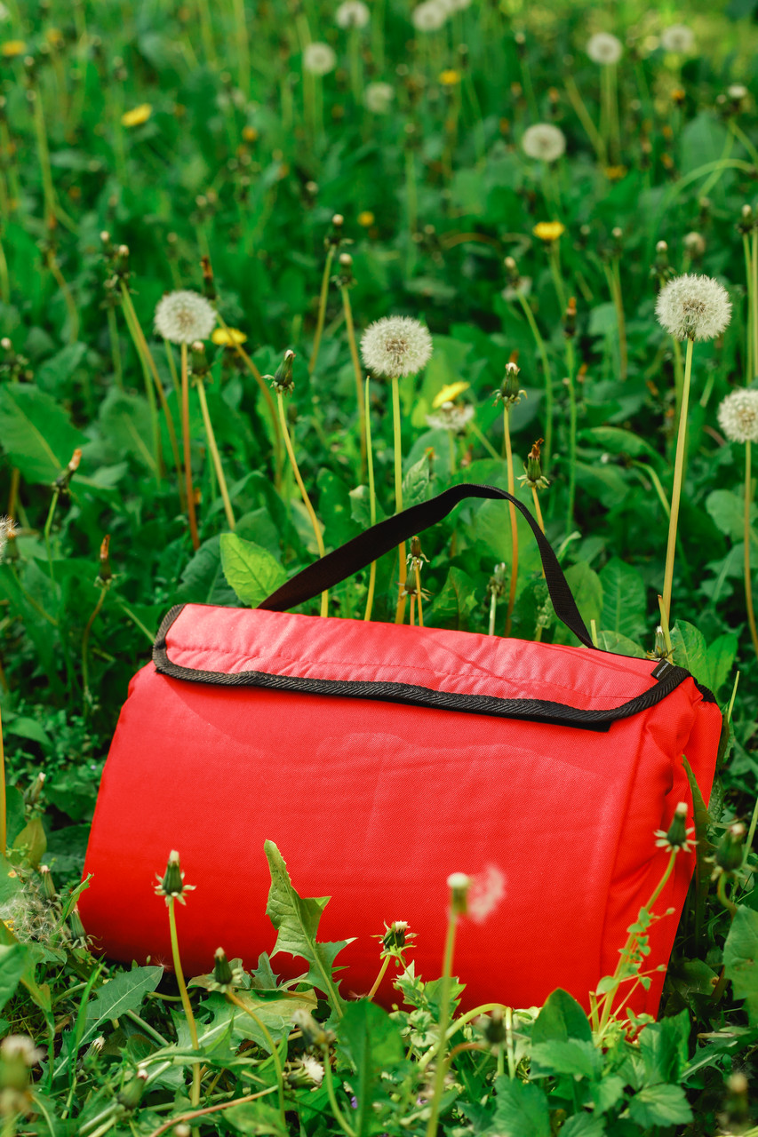 Термоковрик водовідштовхуючий WEEKEND, червоного кольору, складний.