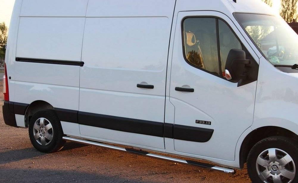 Бічні пороги труби D60 на Renault Master 2010+ Пороги труба з проходом для Рено Майстер EXL-база, фото 1