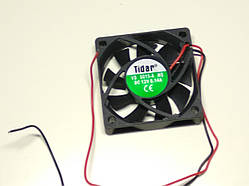 Вентилятор осьовий універсальний на втулках 9-лопостей квадратний 60х60х15/DC 12V/0.14 А Tidar