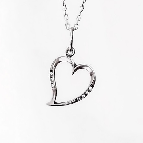 Срібна підвіска Серце - кулон сердечко зі срібла 925 проби з фіанітами.