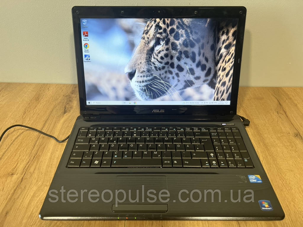 Ноутбук Asus A52J: Intel Core i3-M 350, 4Gb DDR3, 320 Gb HDD