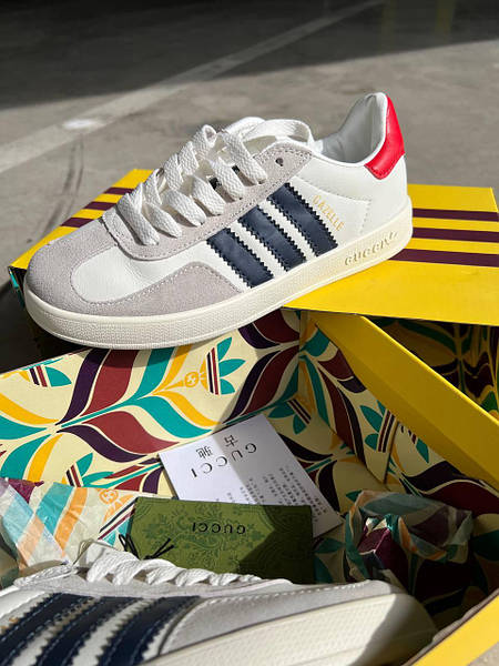 Adidas gazelle red white and blue online
