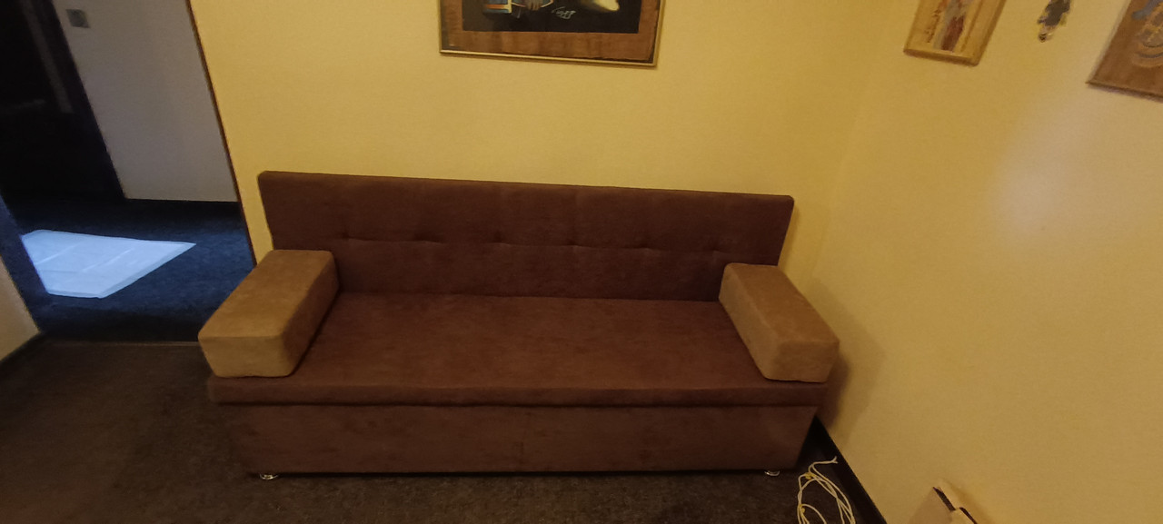 Диван для вузької і довгої кімнати з ящиком + спальним місцем 1800х550х850мм