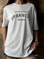 Жіноча футболка оверсайз із принтом Urbancity