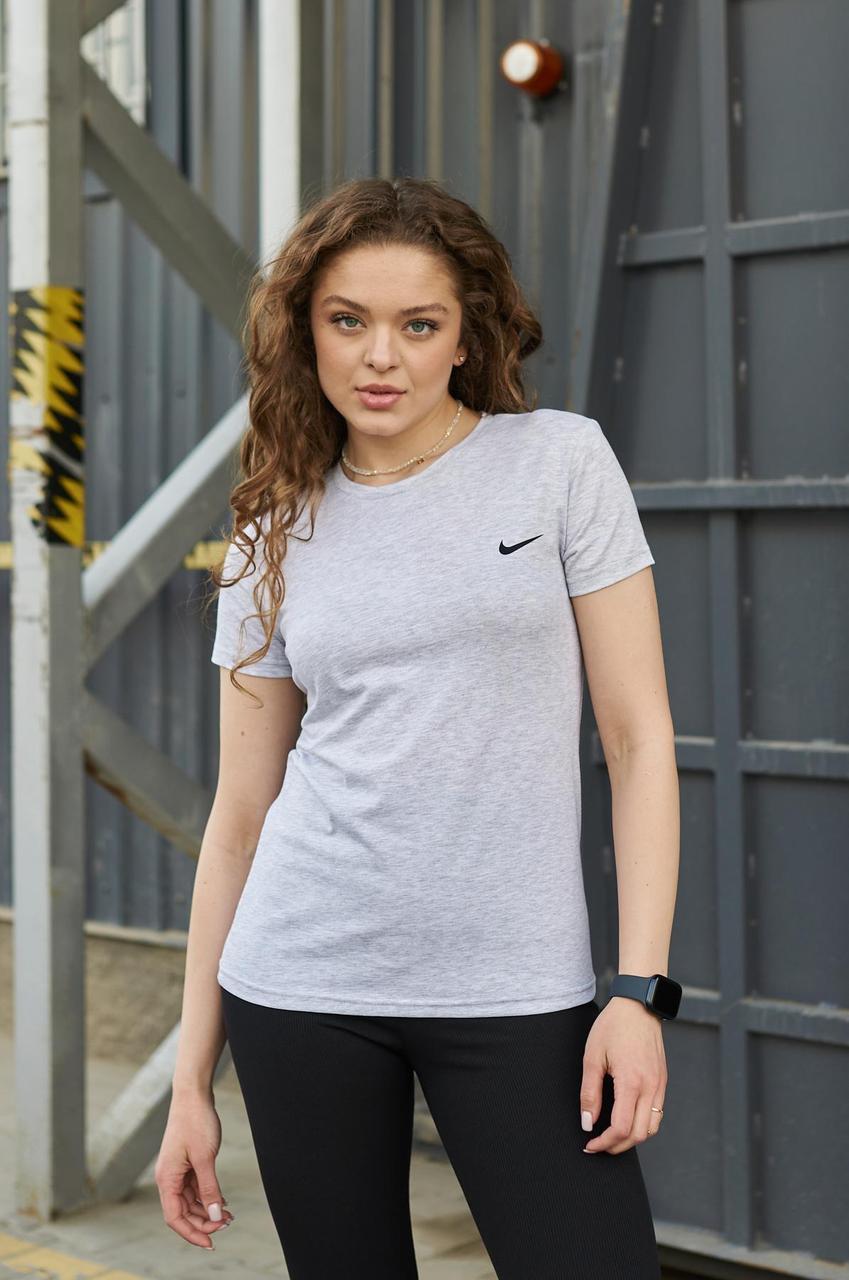 Жіноча жіноча футболка Nike | Сіра жіноча футболка