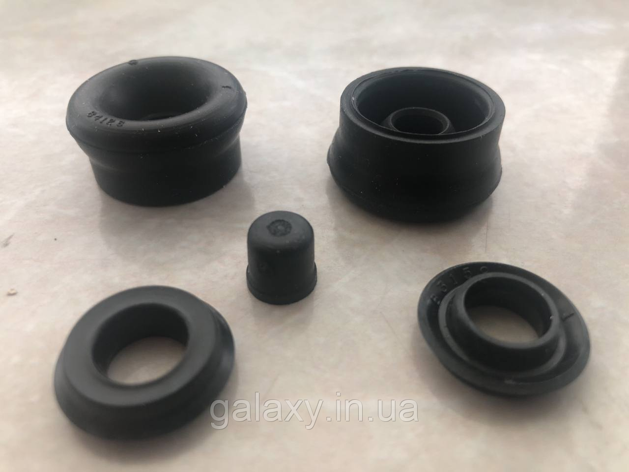 Ремкомплект робочого гальмівного циліндра Toyota Camry Corolla Carina Yaris Tercel Celica