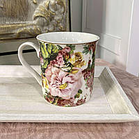 Чашка фарфоровая с цветами (300 мл)