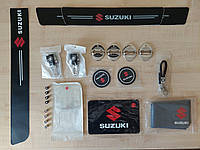 Подарочный набор аксессуаров для автомобиля №1 с логотипом Suzuki
