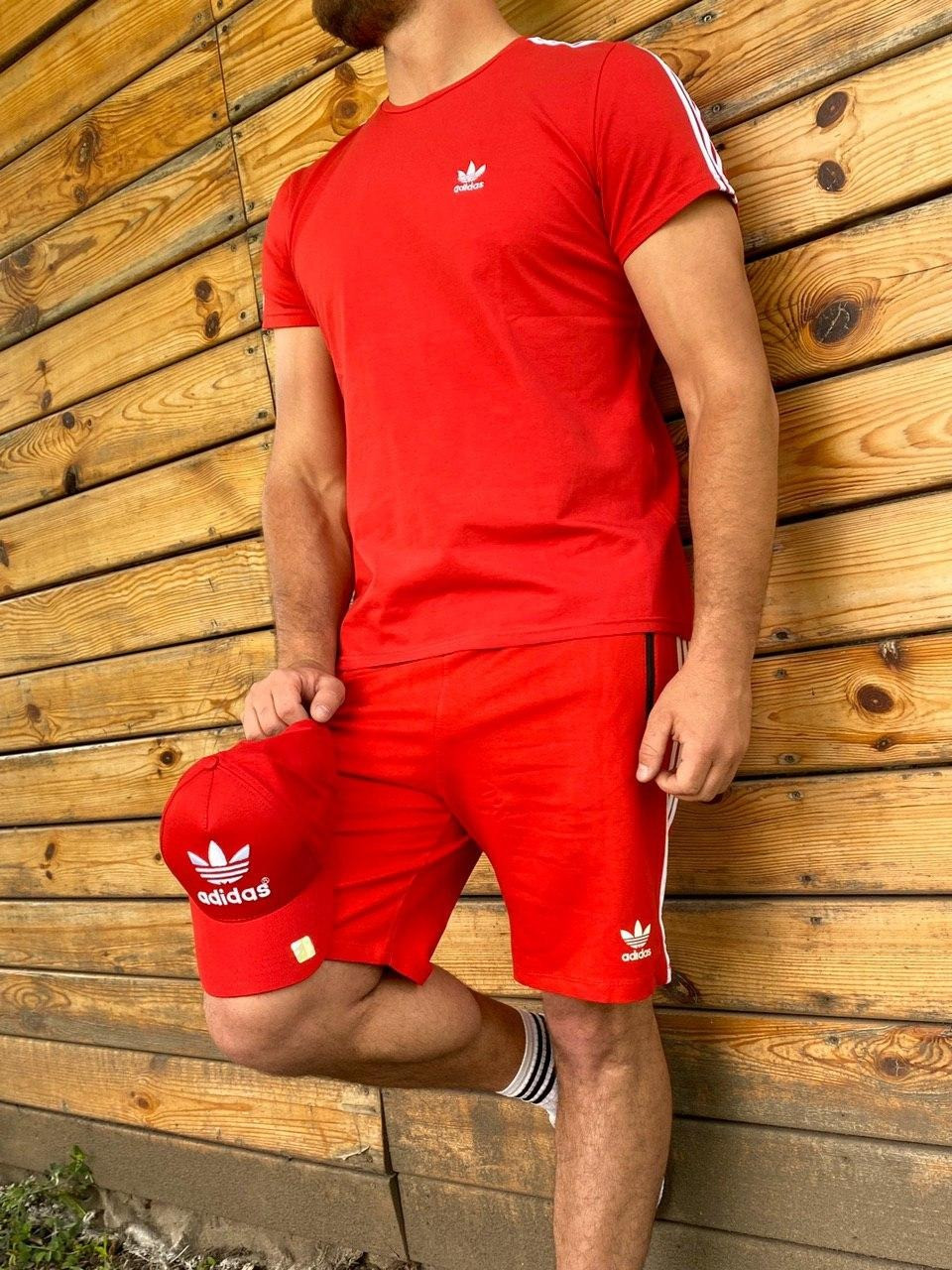 Чоловічий літній костюм Adidas Футболка + Шорти + Кепка в подарунок Адідас червоний