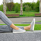 Жіночі кеди сірого кольору на білій підошві, фото 4