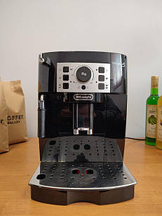 Delonghi Magnifica S, б/в