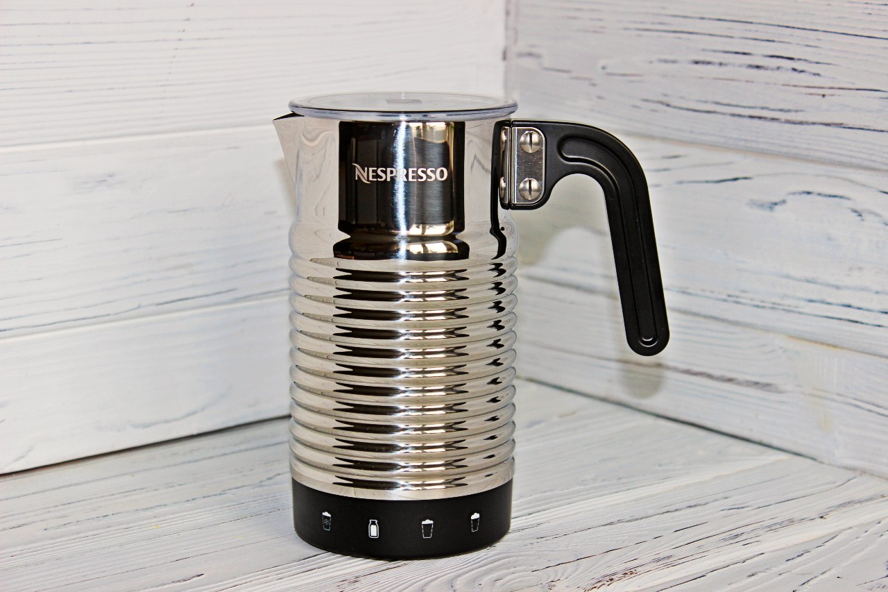 Спінювач Nespresso Aeroccino 4 збивач молока прилад для приготування молочної піни капучинатор