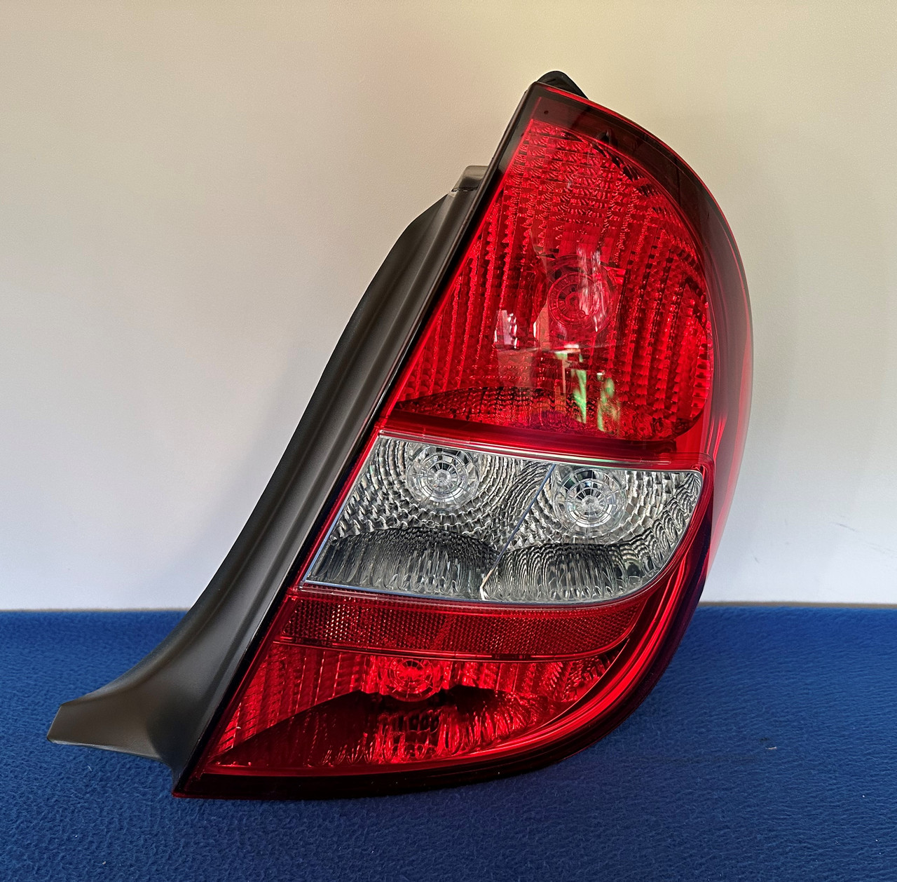 Оригінальний задній правий ліхтар Citroen C5 2000 — 2004, фото 1