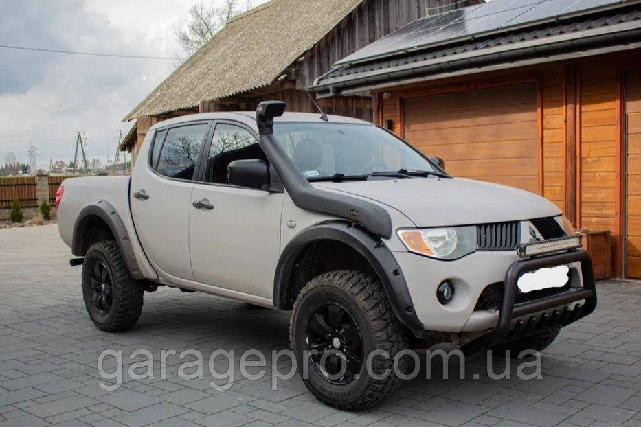 Пластикові розширювачі арок Mitsubishi L200 2006-2015 (Фендера/ABS пластик)