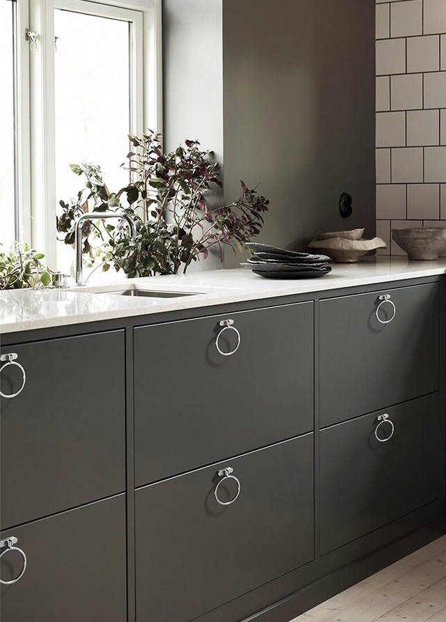 Стильные ручки-кольца никель матовый  для мебели