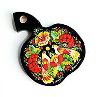 Дошка кухонна вжитково-декоративна яблуко петриківський розпис дерево 22,0х15,0×1,5 см. Україна