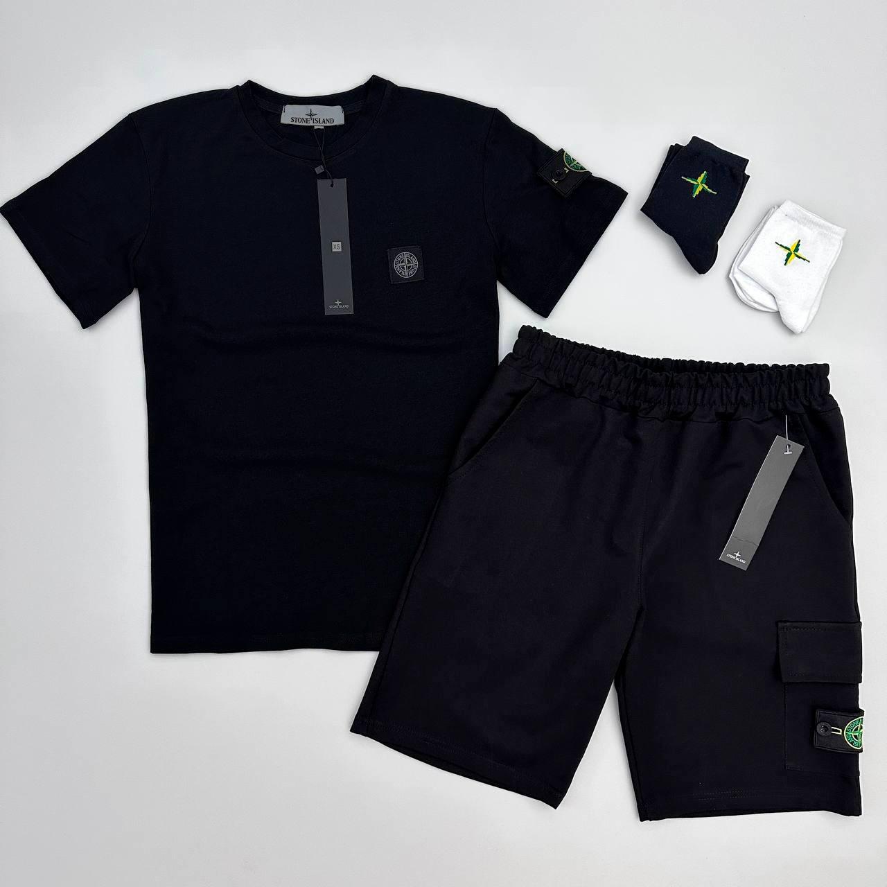 Чоловічий літній костюм Футболка + Шорти + Шкарпетки в подарунок Stone Island чорний із патчем Стон Айленд