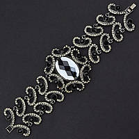 Браслет жіночий м'який металевий на руку темно-сріблястий із кристалами довжина 18 см ширина 52 мм