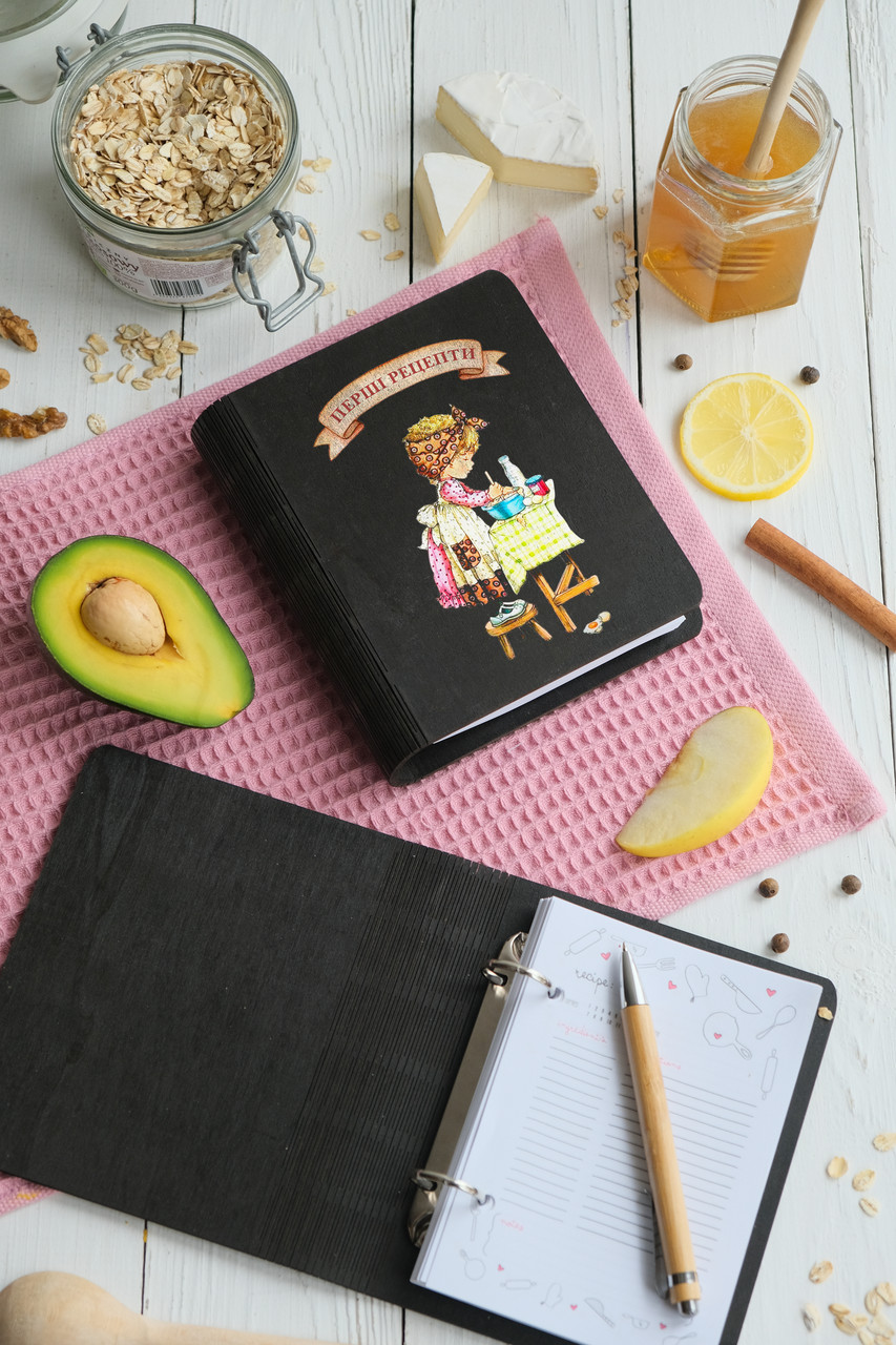 Книга для записів кулінарних рецептів "Перші рецепти" А6 16,5х13см