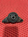 Подушка кронштейн переднього редуктора Mitsubishi Pajero Sport 1 1997-2008 MB633975, фото 4