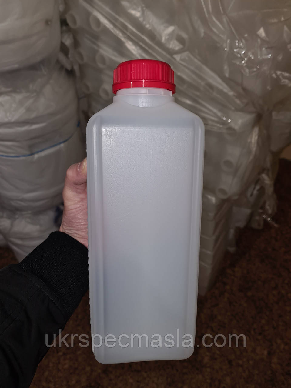 Каністра пластикова, пляшка 2л