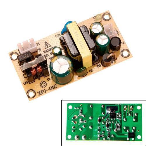 Блок живлення безкорпусний відкритий 12В 1.5А, захист від перенапруги, розмір 6.35 х 3.25 х 2.2 см