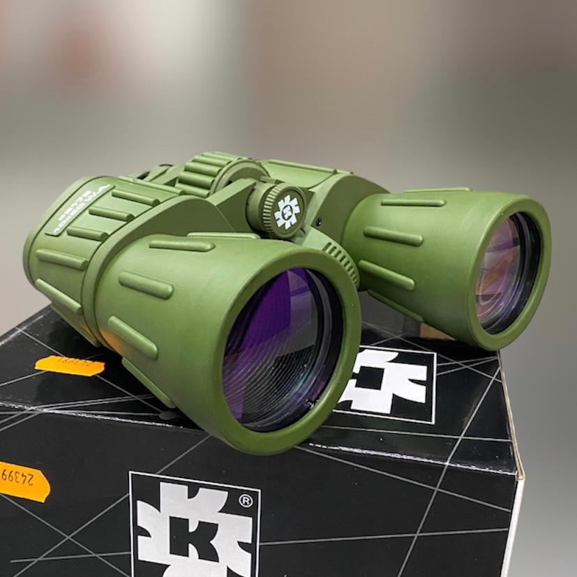 Бінокль KONUS KONUSARMY 10x50 W.A., широке поле огляду, чохол
