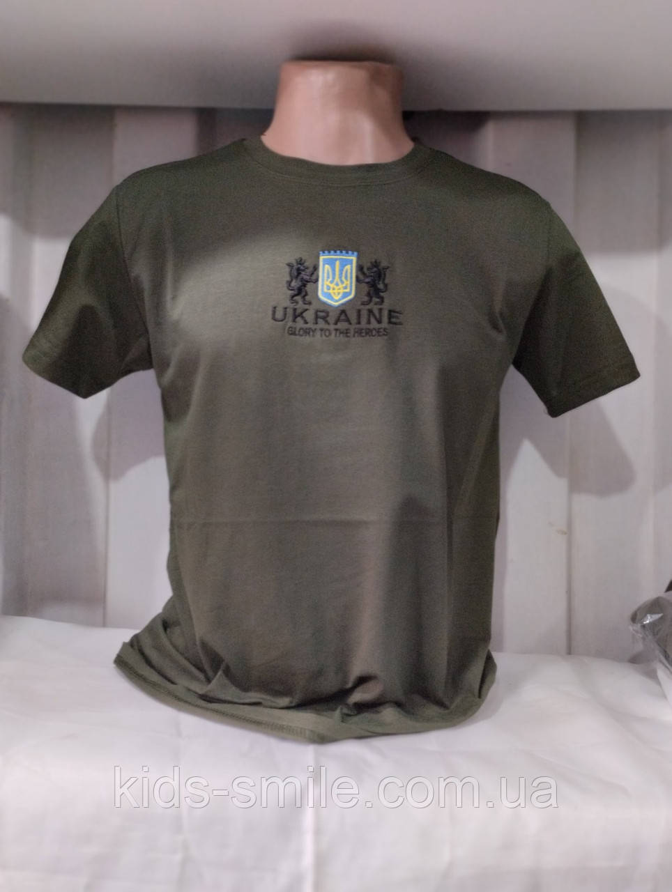 Футболки чоловічі