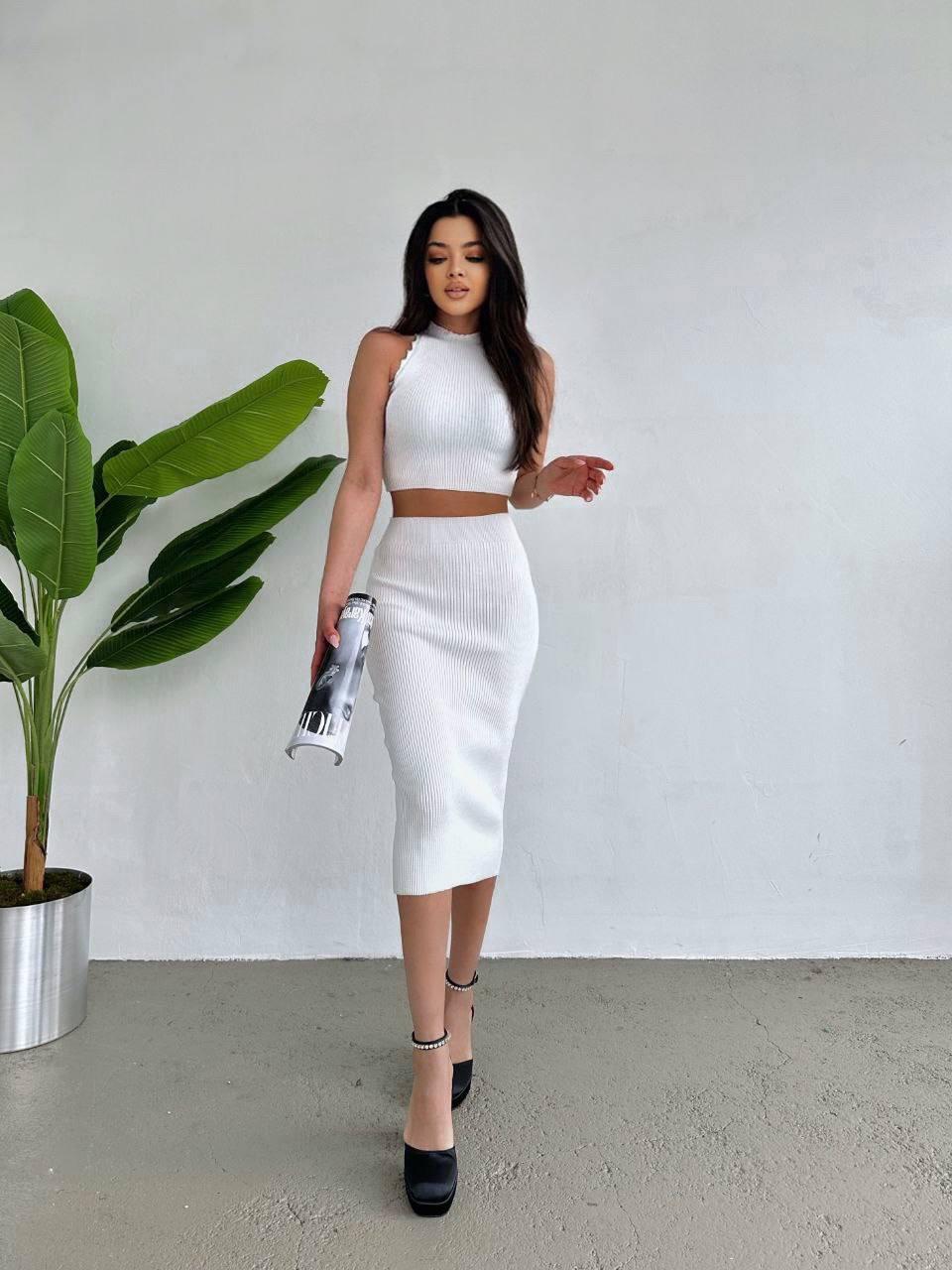 Костюм жіночий в'язаний трикотаж у обтягнення: топ і спідниця-міді (в кольорах), фото 1