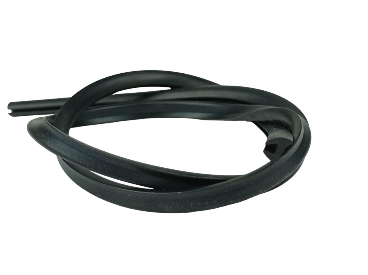 Прокладка заднего фонаря ВАЗ 2105, 2107 1,04 м. (Уплотнитель заднего ...