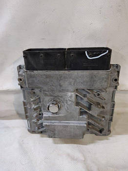 Блок керування двигуном AUDI