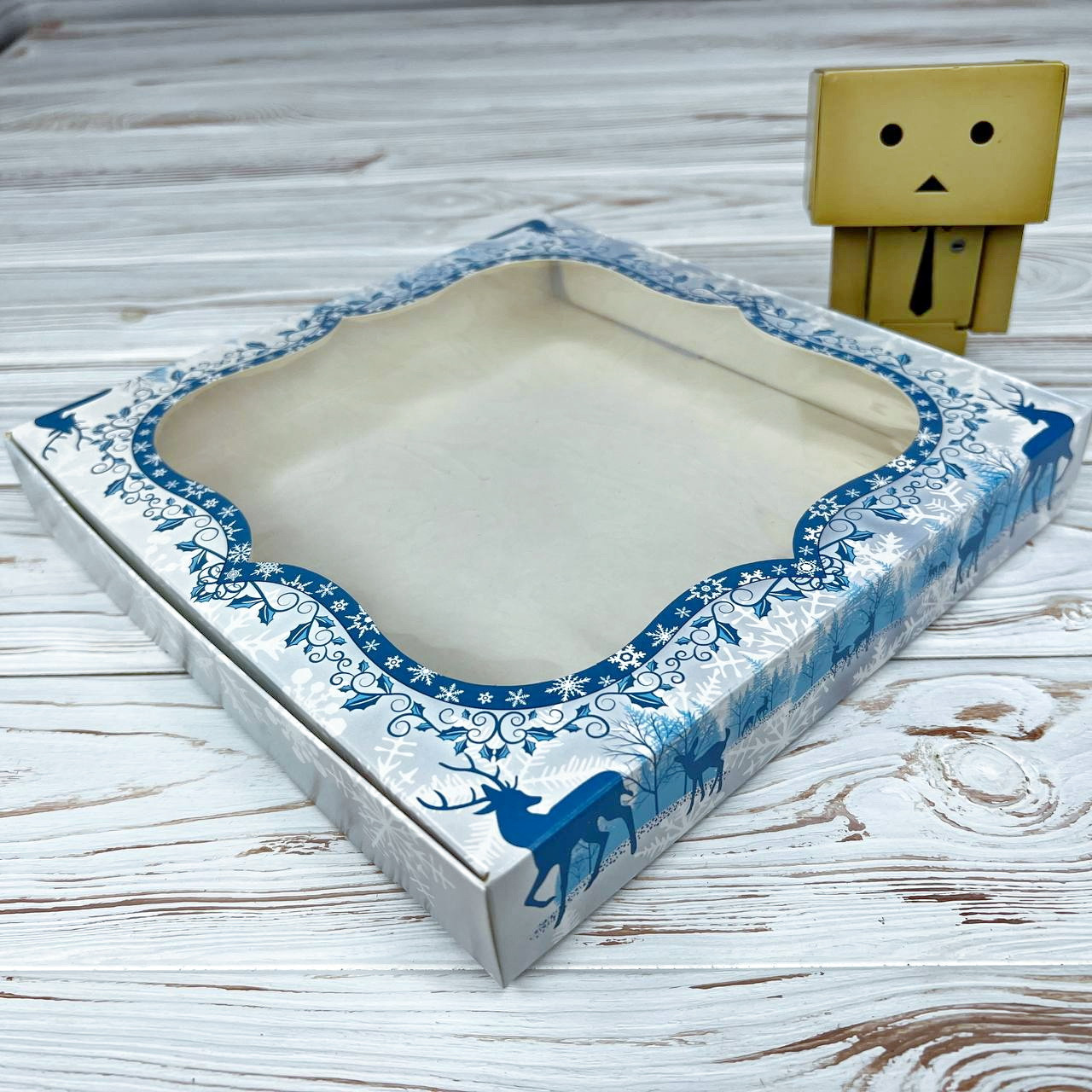 *10 шт* / Коробка / 200х200х30 мм / друк-Олені / вікно-звичайн / НГ