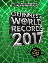 Guinness World Records 2017 (Buzz Aldrin, Chris Hadfield)