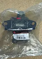 Опора двигуна ліва, MN101574, Mitsubishi ASX, Mitsubishi Lancer, Mitsubishi Outlander