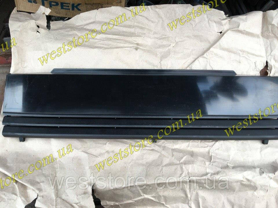 Решітка радіатора заз 1102 таврия Завод 110206-8401014-10, фото 1