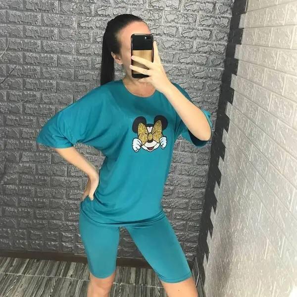 Жіночий літній костюм: футболка вільного крою та велосипедки Міккі Маус, фото 1