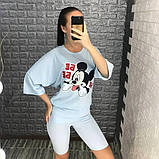 Жіночий літній костюм: футболка вільного крою та велосипедки Міккі Маус, фото 2