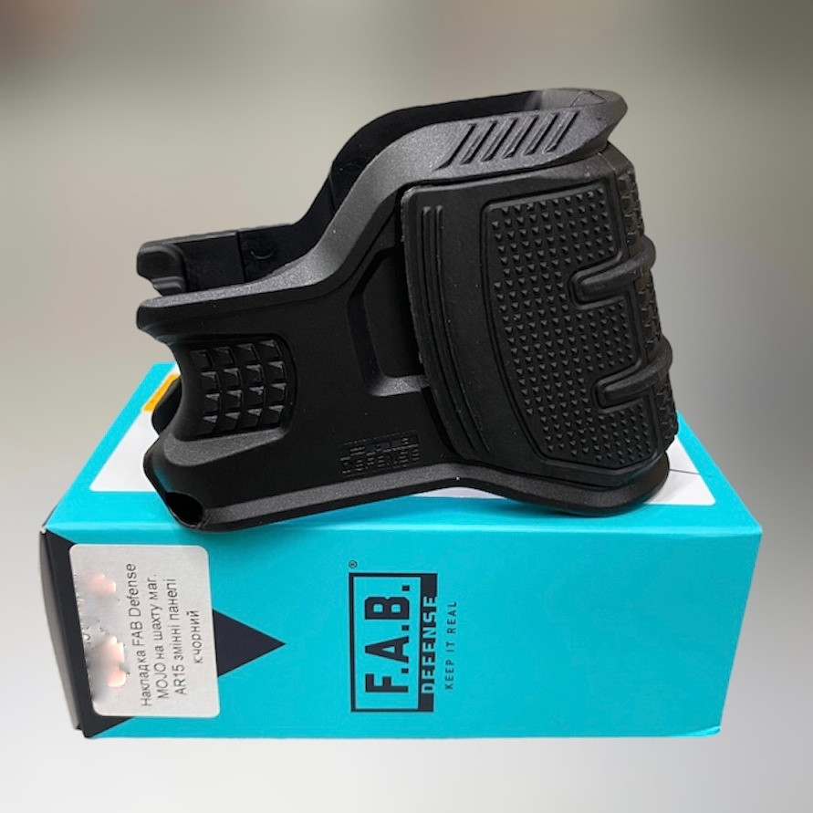 Накладка FAB Defense MOJO на шахту магазина AR-15, колір - Чорний