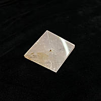 Піраміда сувенір натуральний камінь Рожевий Кварц h-3см b-4см (+-)