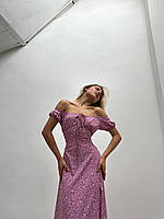 Летнее женское нежное легкое платье в цветочный принт из софта с открытыми плечами на завязках цвет фреза