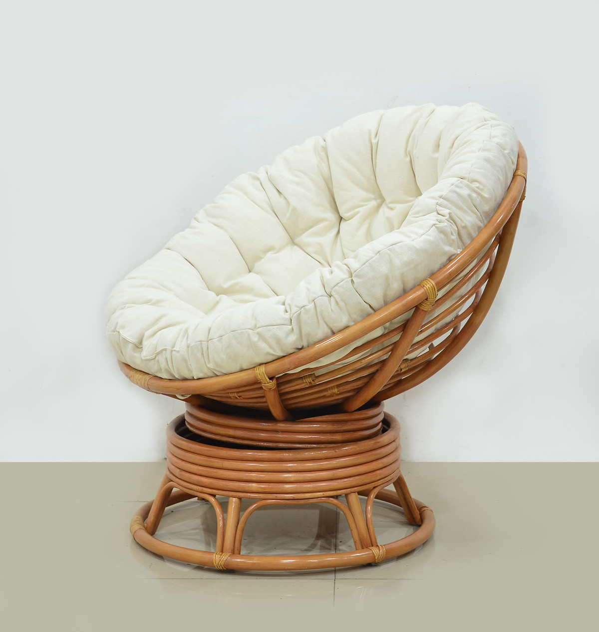 Крісло-качалка Папасан-Свівел Cruzo кругле плетене з ротанга з м'яким сидінням подушкою