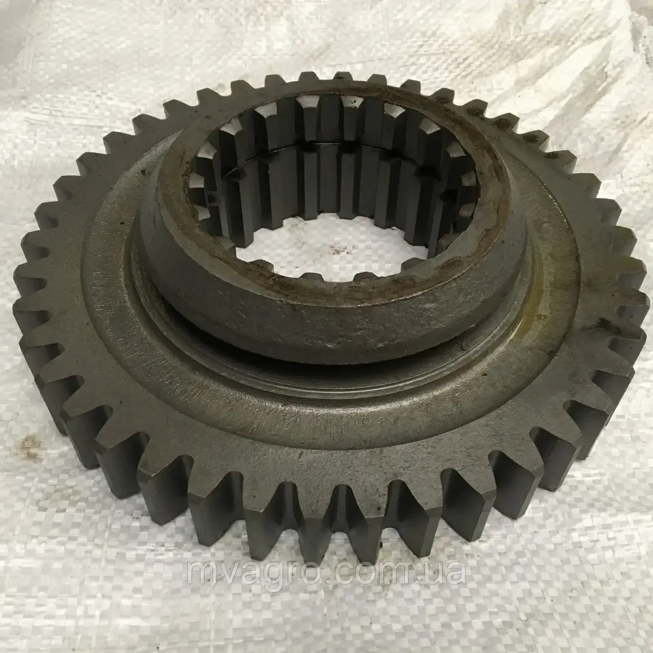 Шестерня 151.37.235-5 вторинного вала, коробки передач Т-151,Т-156,Т-17221,Т-17021,Т-157, фото 1