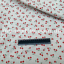 Тканина Муслін жатка принт двосторонній Вишня 1,5 см на сірому, фото 2