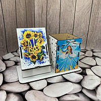 З підставкою для телефона