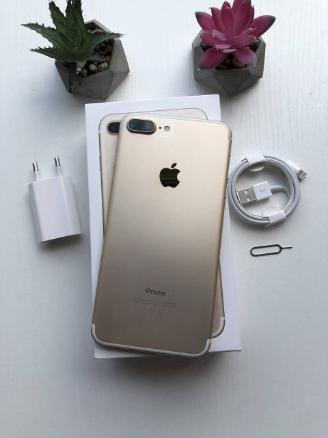 Смартфон IPhone 7 Plus 128 gb Gold Neverlock АКБ 100%, цена