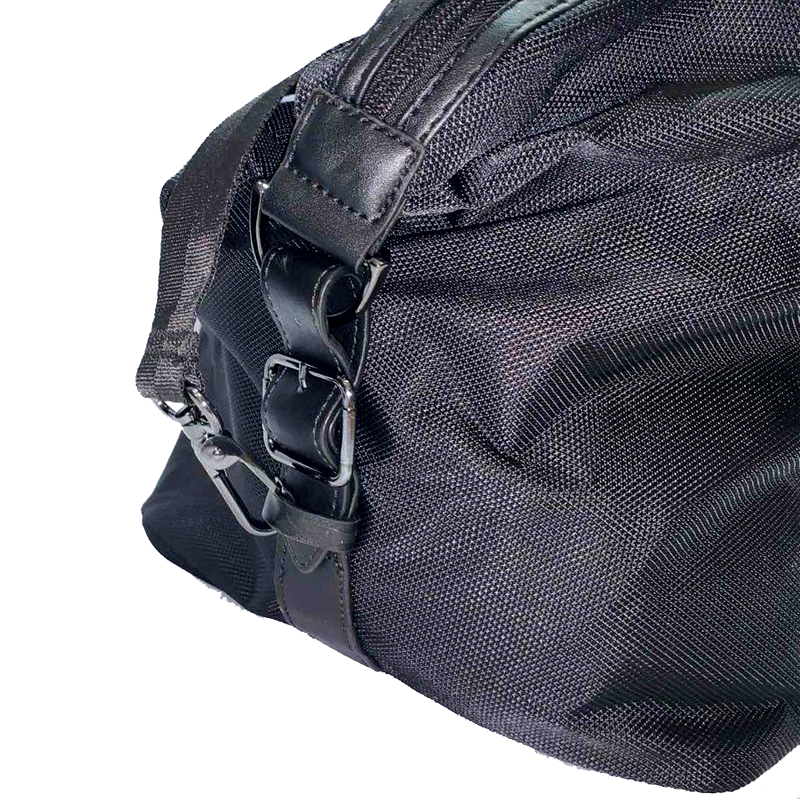 Мужская дорожная сумка с плечевым ремнем Christian Lacroix для тренировок и поездок (черная) - фото 3 - id-p1850841896