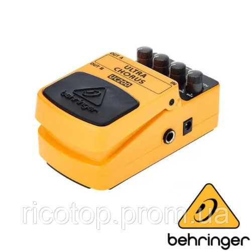 Педаль ефектів для електрогітари ULTRA CHORUS UC200 "Behringer"
