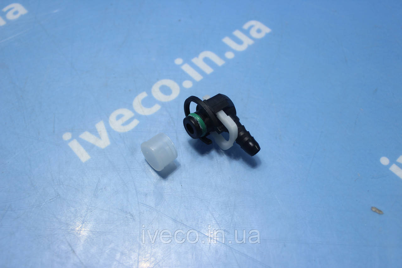 Конектор паливної трубки Iveco EuroCargo 4897808 4897809 4897807 504092328 Г-подібний