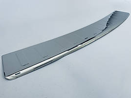 Накладка на задній бампер Mercedes ML W164 з загибом