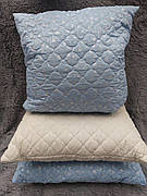 Подушка стьобана 70х70 молочний